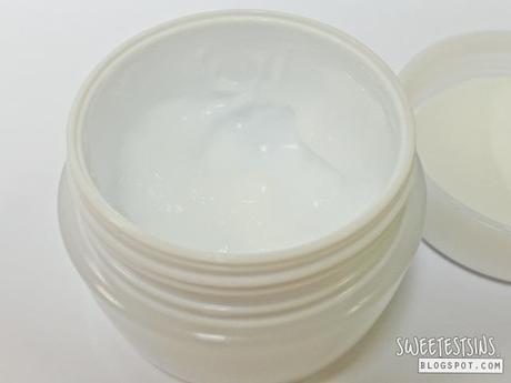 blackpaint water cream texture