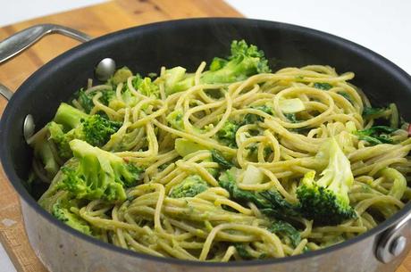 Creamy Broccoli, Spinach and Avocado Spaghetti (#Vegan, #LowGL)