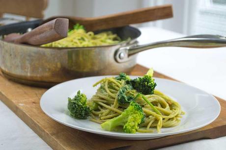 Creamy Broccoli, Spinach and Avocado Spaghetti (#Vegan, #LowGL)