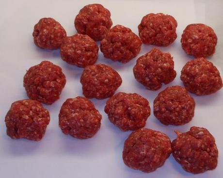 I divided the meat (remember I'm working with 4 pounds) into 16 relatively equal balls.