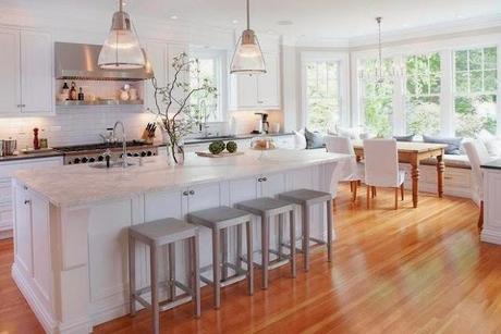 What I Love Wednesday: White Kitchens, White Bathrooms, White Living Rooms and More