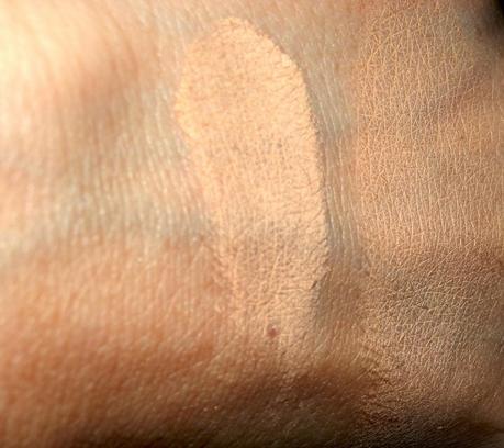 Oriflame The One Illusion Powder Dark Swatches & Review 