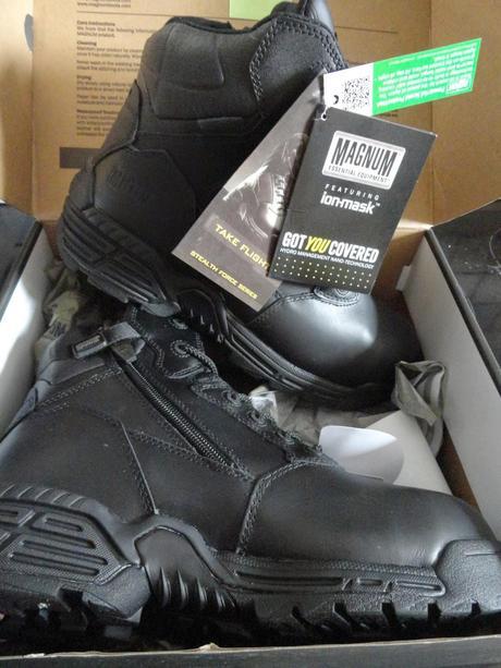 Unboxing: Magnum Safety Boots