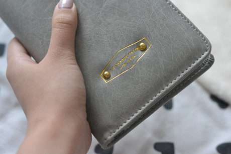 Daisybutter - UK Style and Fashion Blog: Zakka anti-skimming passport wallet, travel accessories