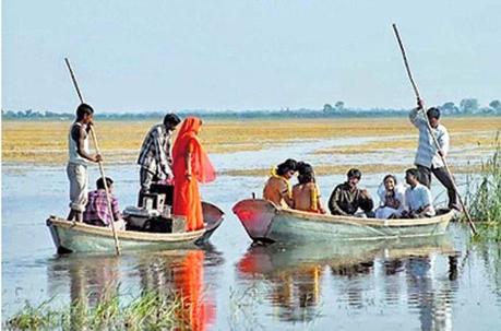 good turnout in Tamil Nadu; lukewarm in Maharashtra ~ 100% in Gujarat village.