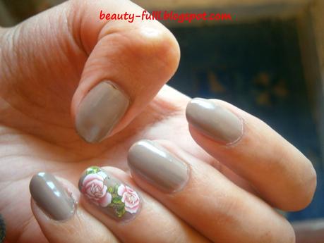 NOTD: Beige with Flowers