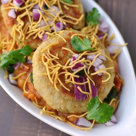 Ragda Pattice/ Patties (Chaat from Mumbai)