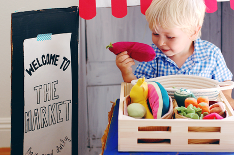 Make A Market From A Cardboard Box