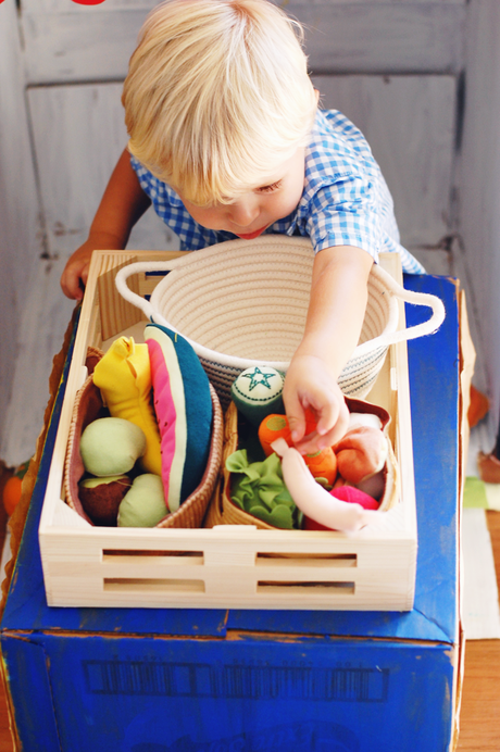 Make A Market From A Cardboard Box