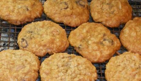 When they were done, I transferred the cookies to a cooling rack.