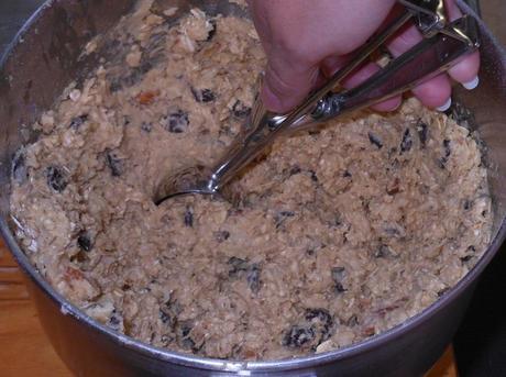 The cookie dough was ready to go!  I used my 2 tablespoon scoop to measure the dough and put it on an ungreased cookie sheet.