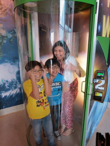 Easter Travels: California Science Center