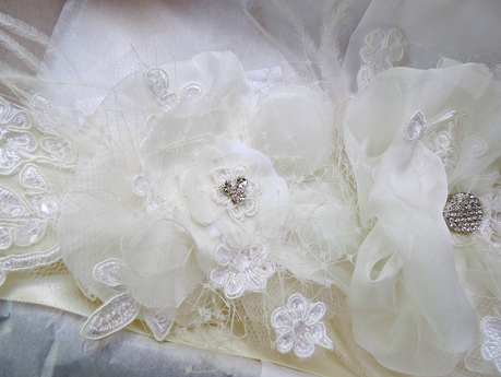 <Finished Custom Bridal Sash @FancieStrands @Etsy photo 2 alt=