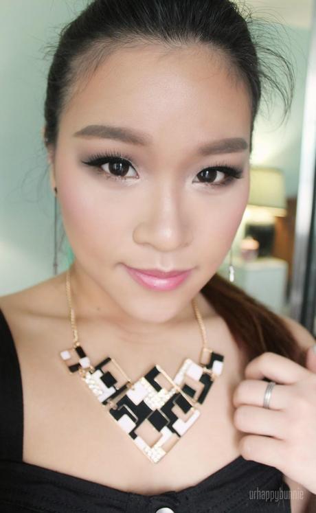 Dress Lily Accessories and Sexy Date Night Makeup Look