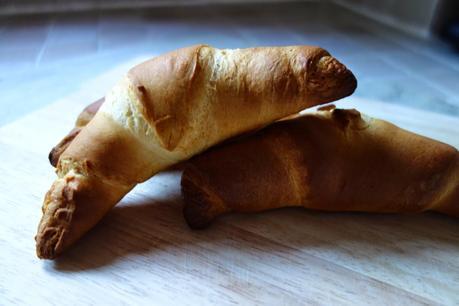 Recipes: 2 Step - Chocolate Croissants * Recipes: 2 Step - Chocolate Croissants *