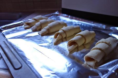 Recipes: 2 Step - Chocolate Croissants * Recipes: 2 Step - Chocolate Croissants *