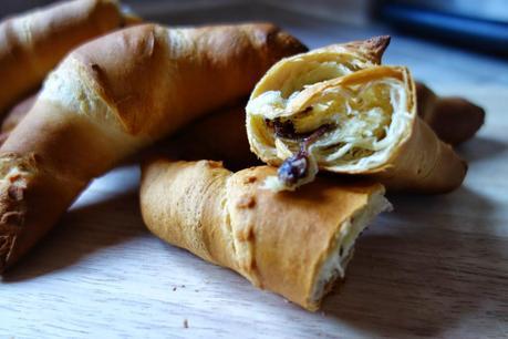 Recipes: 2 Step - Chocolate Croissants * Recipes: 2 Step - Chocolate Croissants *