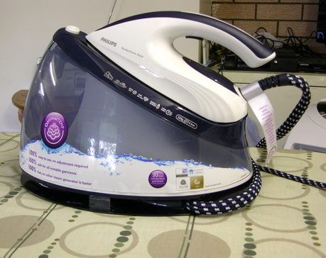 Strike While the Iron Is Hot!  (Philips PerfectCare Aqua Steam Iron Review}