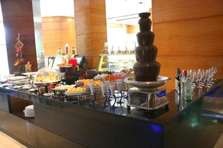 A lavish spread at New York Café(NYC), Sunday Brunch at Radisson Blu Plaza, Mahipalpur