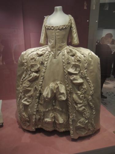 Wedding Dresses 1775-2014 Exhibition at the V&A - Paperblog