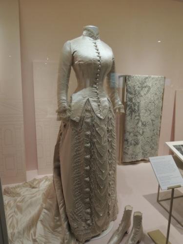 Wedding Dresses 1775-2014 Exhibition at the V&A - Paperblog