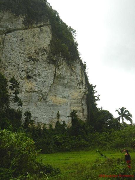 Puting Bato Limestone Monolith
