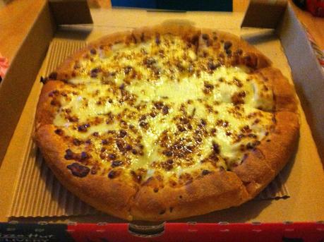 Today's Review: Pizza Hut's X-Tremely Cheesy Pizza