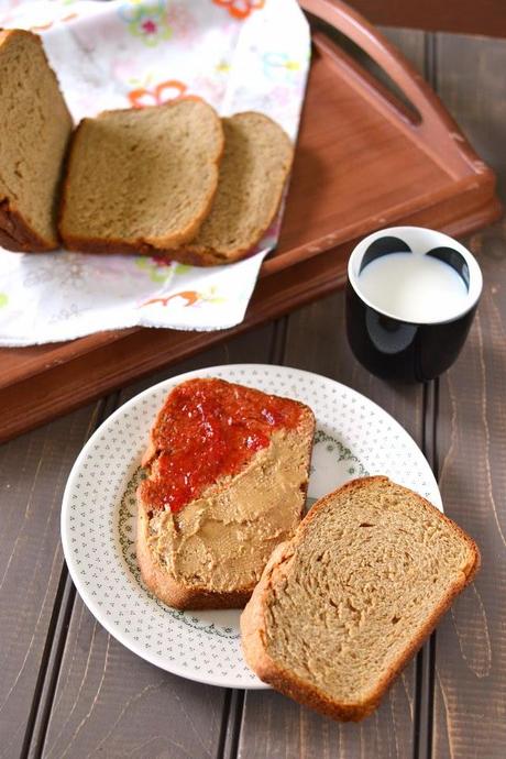 Soft Wholewheat Bread