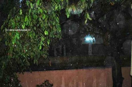 rains bring cheer to Chennaiites ............... it is raining now !