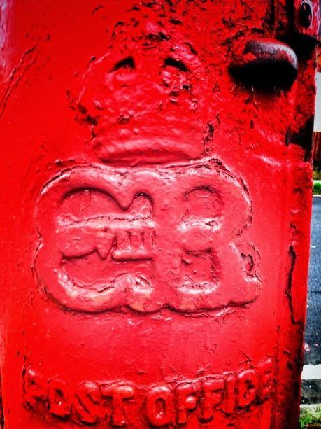 In & Around London: A Post Box From Each 20th Century Monarch