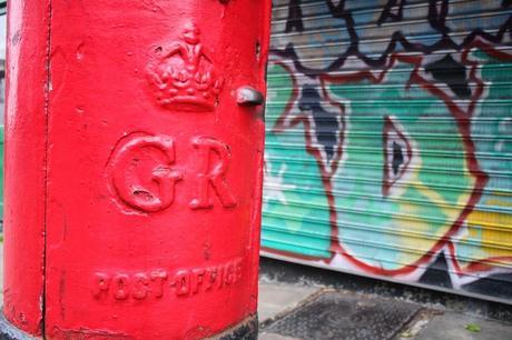 In & Around London: A Post Box From Each 20th Century Monarch