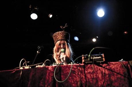IMG 6867 620x413 CONNAN MOCKASIN PLAYED MUSIC HALL OF WILLIAMSBURG [PHOTOS]