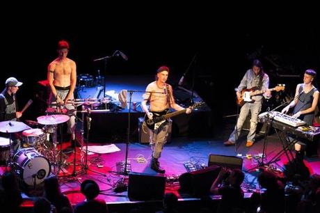 IMG 6693 kirin 620x413 CONNAN MOCKASIN PLAYED MUSIC HALL OF WILLIAMSBURG [PHOTOS]