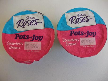 New! Cadbury Roses Pots of Joy Strawberry Dream Review