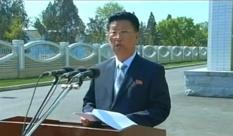 Kim Su Gil, Chief Secretary of the Pyongyang WPK City Committee, speaks during a ceremony on May 2, 2014 opening workers' dormitories at Kim Cho'ng-suk Textile Mill (Photo: KCTV).