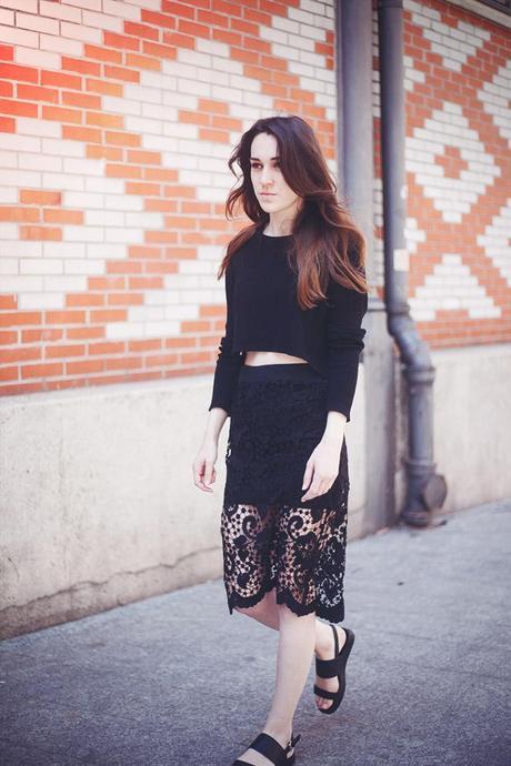 black lace midi skirt 