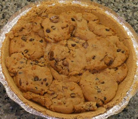 When you have enough cookies, gently press down on the top to remove the excess space between the cookies.