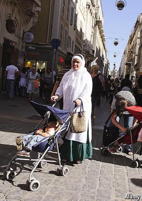 Muslims in Marseille: Behind the façade