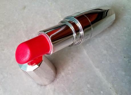 Avon Totally Kissable Lipstick Caressing Coral: Review, Swatch, FOTD