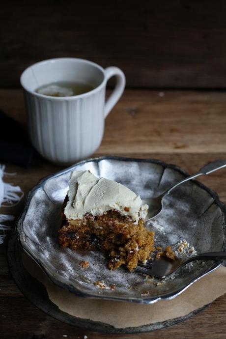 Chamomile Honey Oat Cake