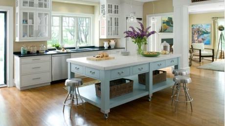 Rolling kitchen islands @Simone Design Blog