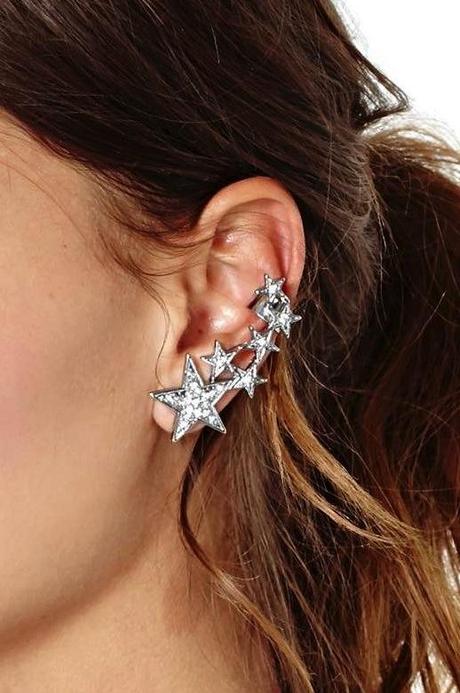 ilovegreeninspiration_Jewelry-Crush-Crystal-Embellished-Star-Ear-Cuff-Close-Up-2