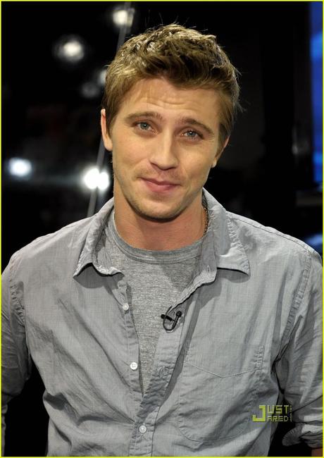 garrett hedlund