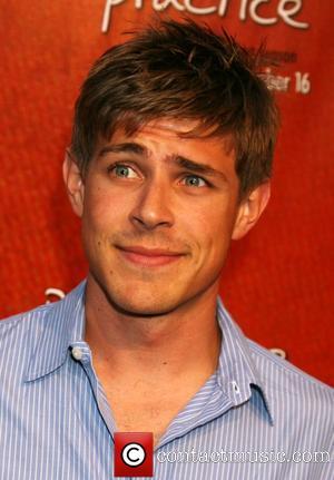 chris lowell