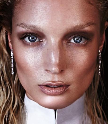 Melissa Tammerijn in RABAT Shoot by Xavi Gordo Melissa Tammerijn in RABAT Shoot by Xavi Gordo