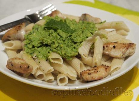 A tasty minted pea spread spelt penne pasta!
