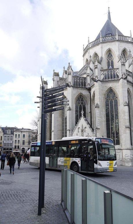 This is when you come out of the Tiensestraat, onto the Grote Markt!