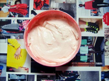 THE BODY SHOP PINK GRAPEFRUIT BODY BUTTER.