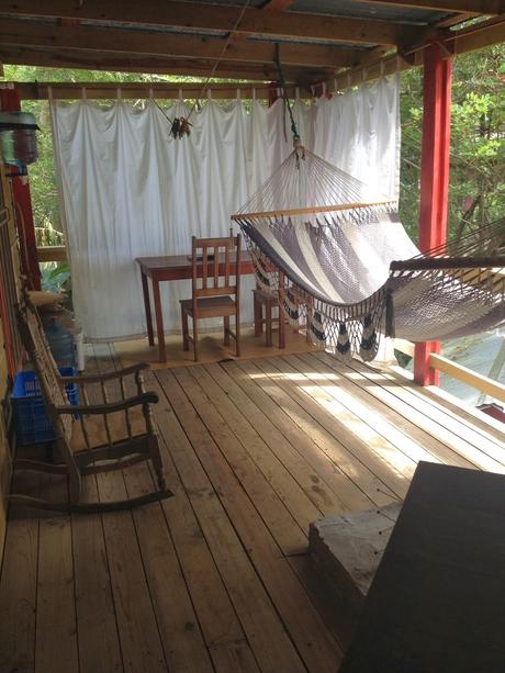 Roatan Rent: What $300/month Gets You