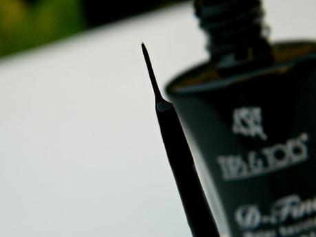 Tips and Toes D-Fine Water Resistant Eye Liner Review